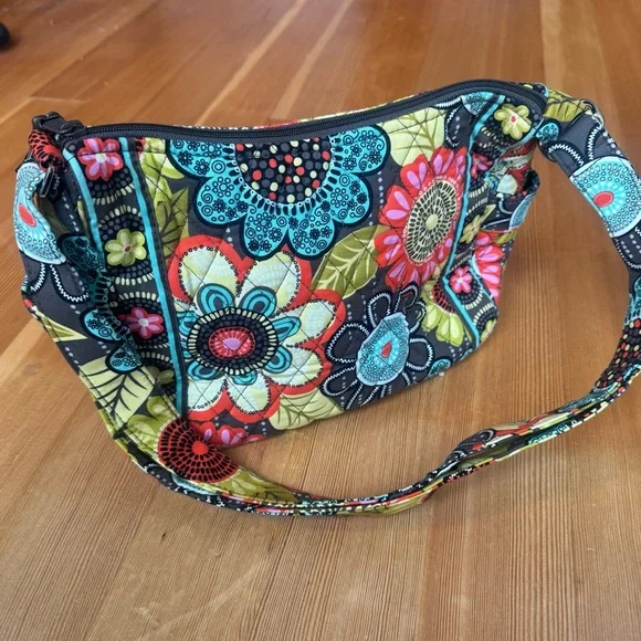 Vera Bradley Floral Crossbody Bag purse Retired Print Quilted Bag - Picture 3 of 7